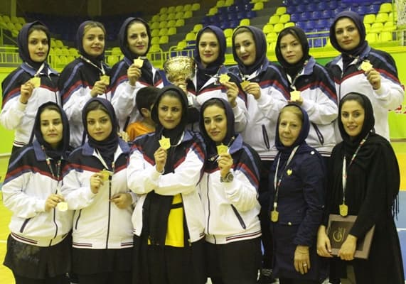 تیم بسکتبال بانوان بالای 26 سال پتروشیمی رازی در مسابقات صنایع پتروشیمی مقام اول را کسب نمودند